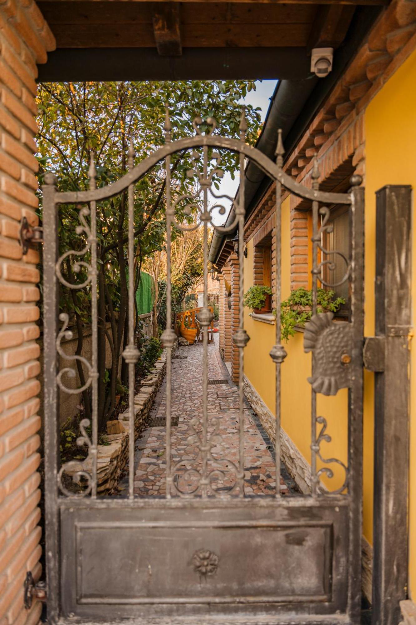 Bed and Breakfast La Loggia à Comacchio Extérieur photo