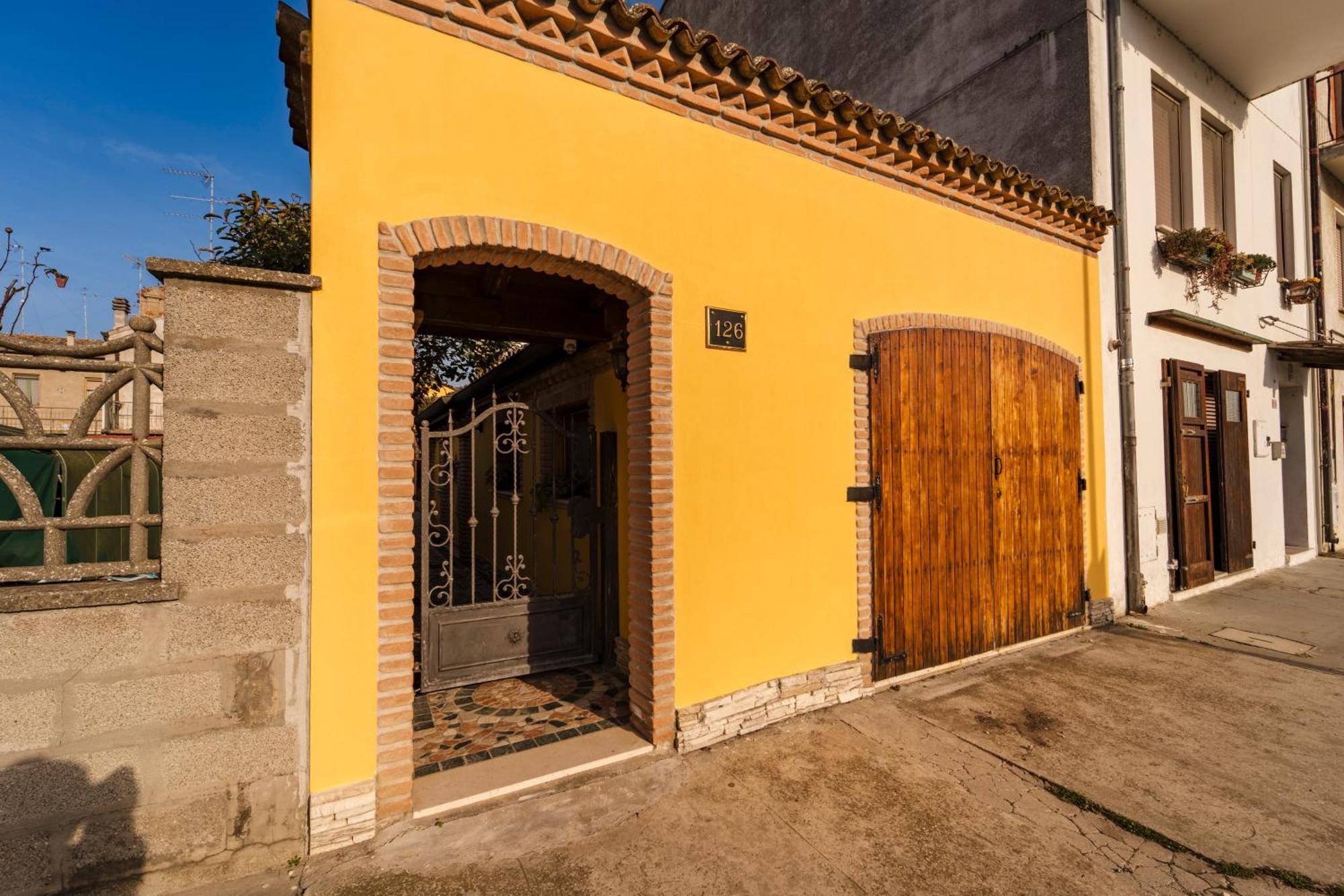 Bed and Breakfast La Loggia à Comacchio Extérieur photo